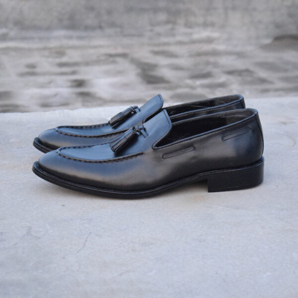 Albert Black – Premium Tassel Loafer